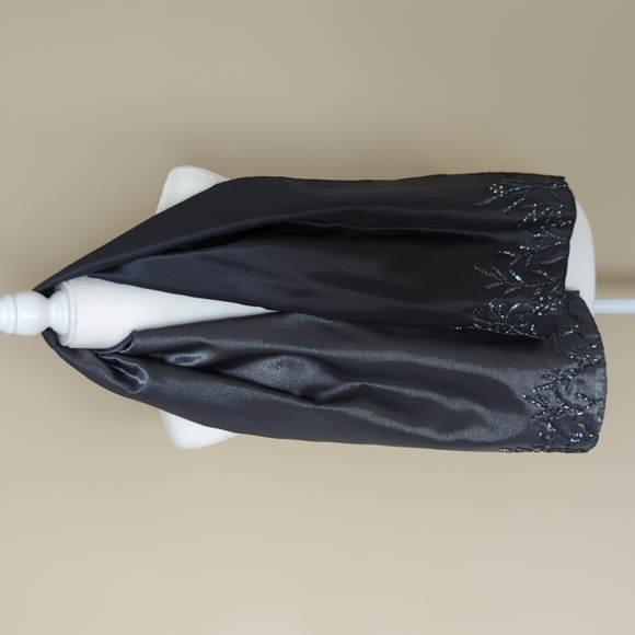 Ladies Strapless Ombre beaded gown size 6 - Picture 10 of 12